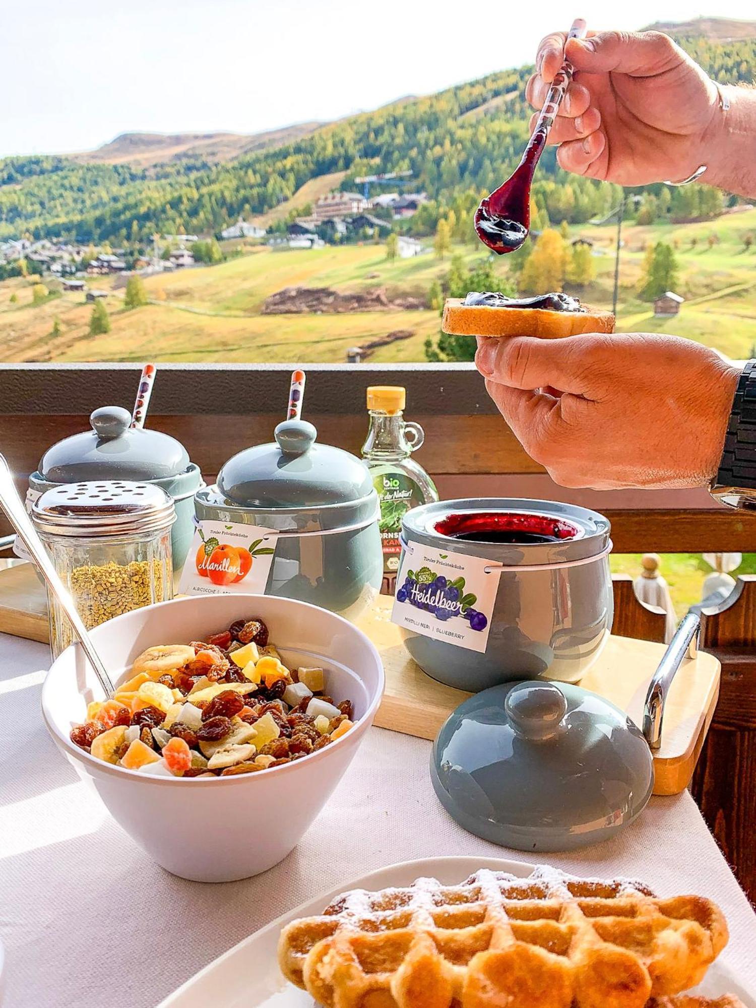 Hotel Galli Лівіньо Екстер'єр фото